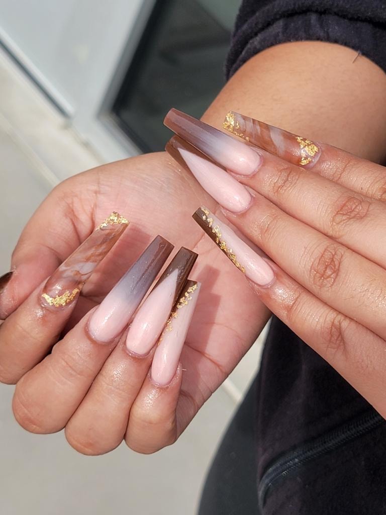 Classic French manicure with white tips