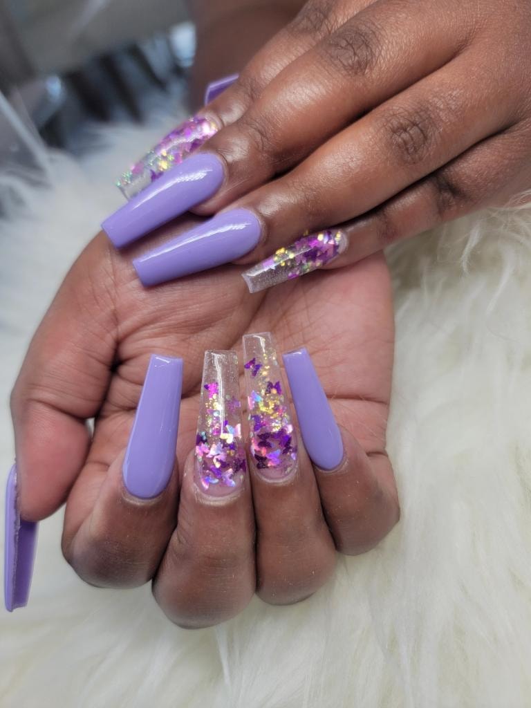 Vogue Nail Bar nail art design
